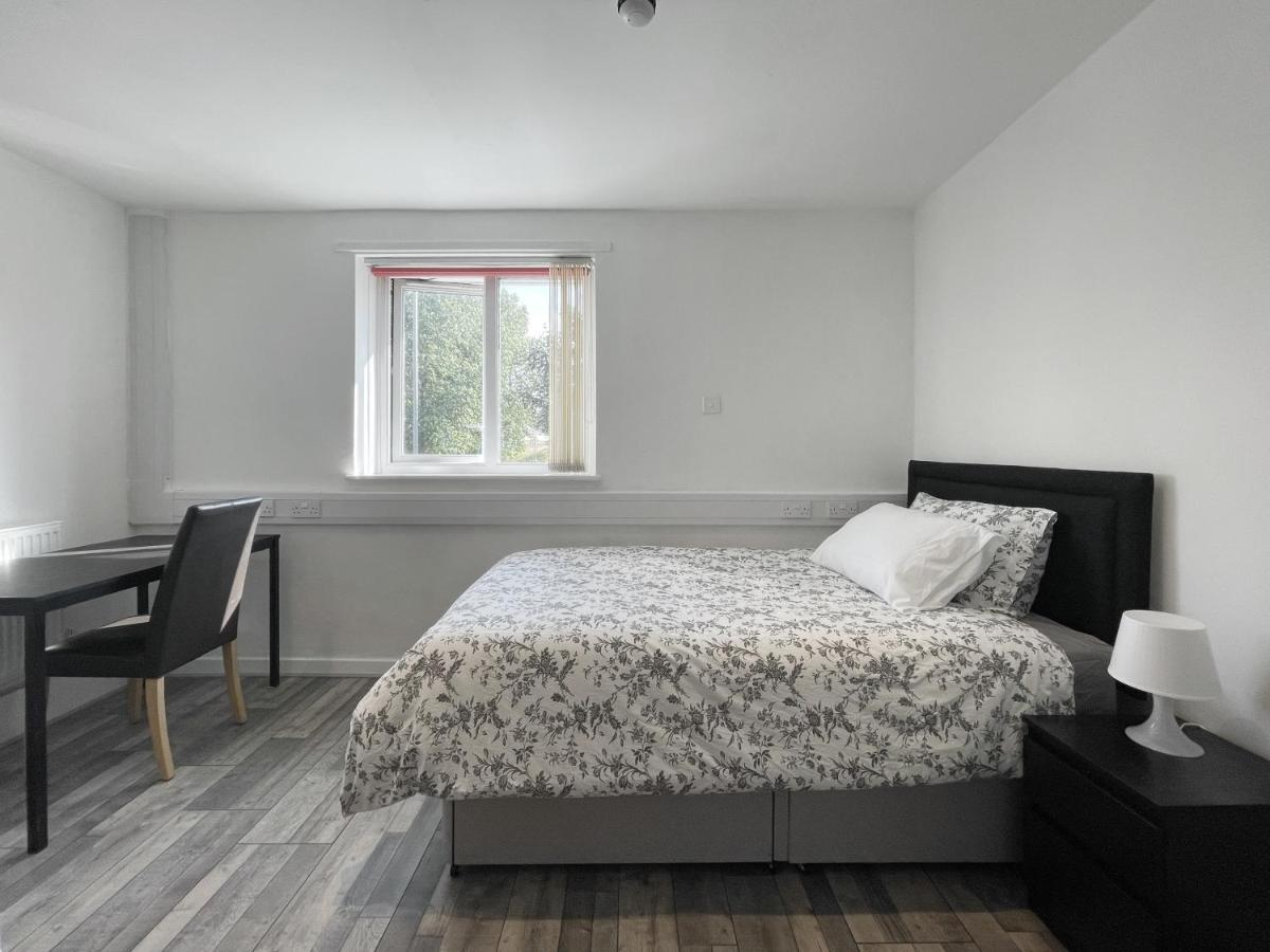 شقة Bright, Warm & Cozy House In Harpurhey مانشستر المظهر الخارجي الصورة