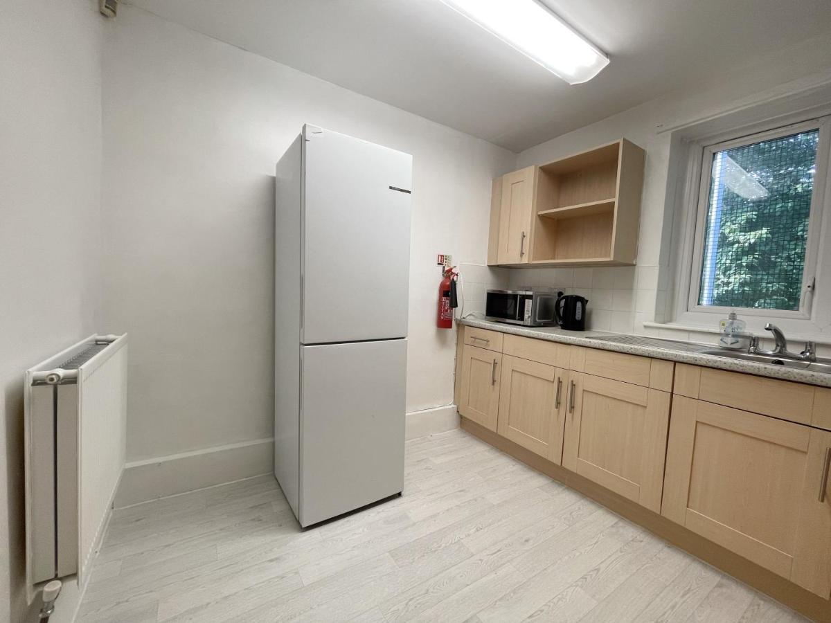 شقة Bright, Warm & Cozy House In Harpurhey مانشستر المظهر الخارجي الصورة