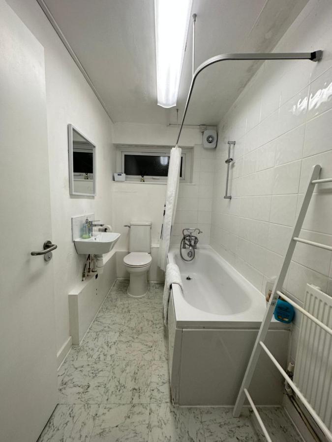 شقة Bright, Warm & Cozy House In Harpurhey مانشستر المظهر الخارجي الصورة
